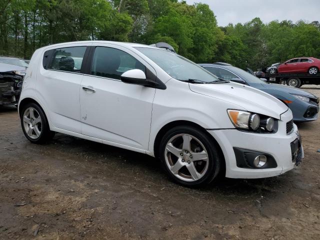 1G1JE6SB4D4113044 - 2013 CHEVROLET SONIC LTZ WHITE photo 4