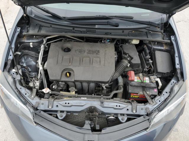 2T1BPRHE6JC044200 - 2018 TOYOTA COROLLA LE GRAY photo 11