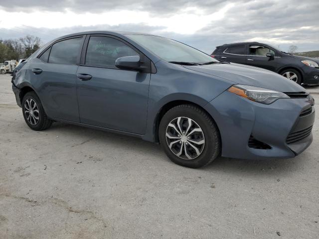 2T1BPRHE6JC044200 - 2018 TOYOTA COROLLA LE GRAY photo 4