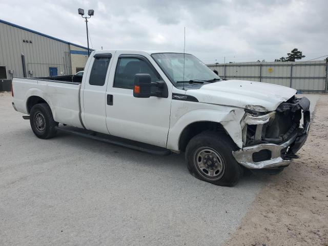 1FT7X2A67BED10323 - 2011 FORD F250 SUPER DUTY WHITE photo 4