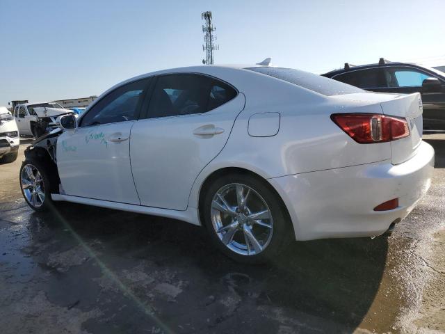 JTHBF5C21B5133775 - 2011 LEXUS IS 250 WHITE photo 2