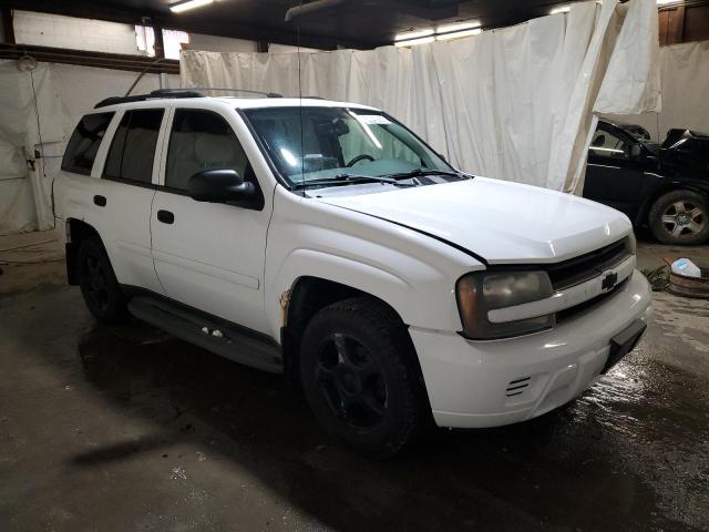 1GNDT13S672239862 - 2007 CHEVROLET TRAILBLAZE LS WHITE photo 4