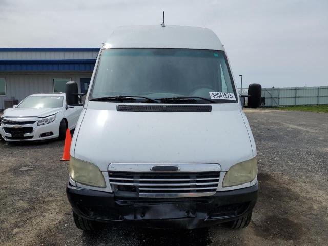 WDYPD644755833988 - 2005 FREIGHTLINER SPRINTER 2500 WHITE photo 5