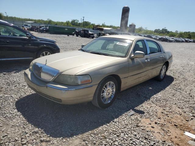 2010 LINCOLN TOWN CAR SIGNATURE LIMITED, 