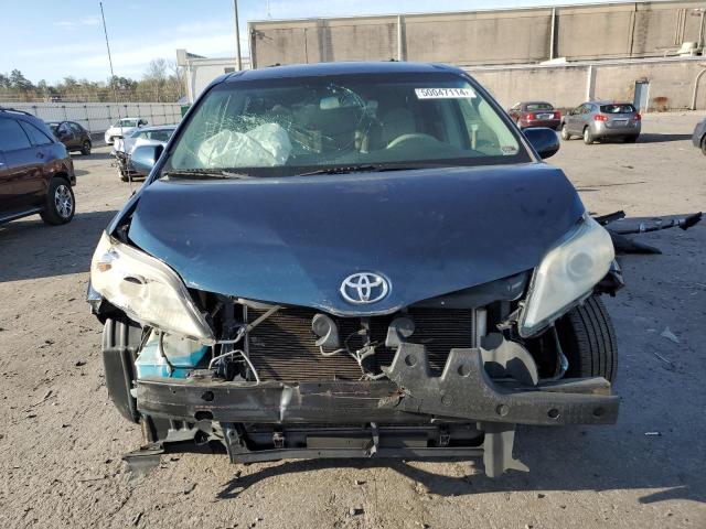 5TDKK3DC9BS077118 - 2011 TOYOTA SIENNA LE BLUE photo 5