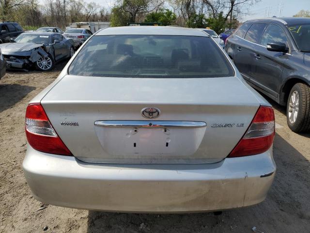 4T1BE32K22U002205 - 2002 TOYOTA CAMRY LE SILVER photo 6