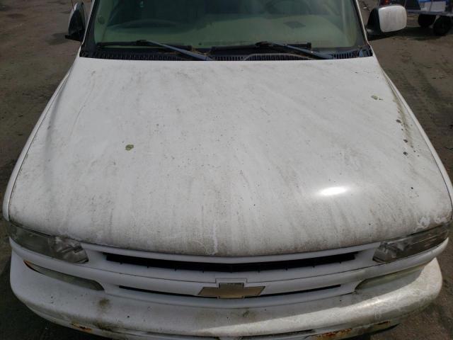 1GNEK13T65R121606 - 2005 CHEVROLET TAHOE K1500 WHITE photo 12