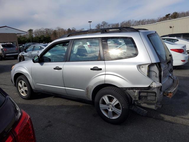 JF2SH6BC4AH790807 - 2010 SUBARU FORESTER XS Silber Foto 2