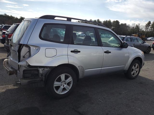 JF2SH6BC4AH790807 - 2010 SUBARU FORESTER XS Silber Foto 3