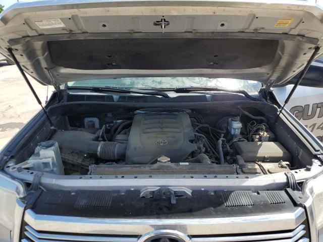 5TFRM5F17HX122172 - 2017 TOYOTA TUNDRA DOUBLE CAB SR/SR5 SILVER photo 11