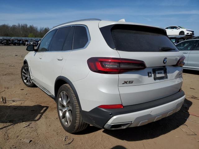 5UXCR6C0XM9F42694 - 2021 BMW X5 XDRIVE40I WHITE photo 2