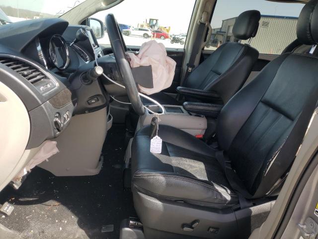 2C4RC1CG4DR818243 - 2013 CHRYSLER TOWN & COU TOURING L SILVER photo 7