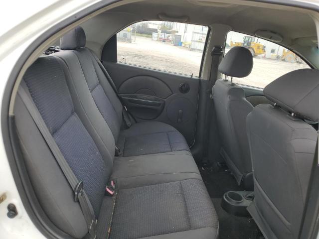 KL1TD56606B663731 - 2006 CHEVROLET AVEO BASE WHITE photo 10