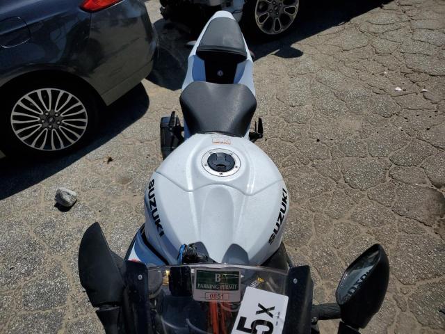 JS1DM11B3P7100309 - 2023 SUZUKI GSX-R1000 WHITE photo 5