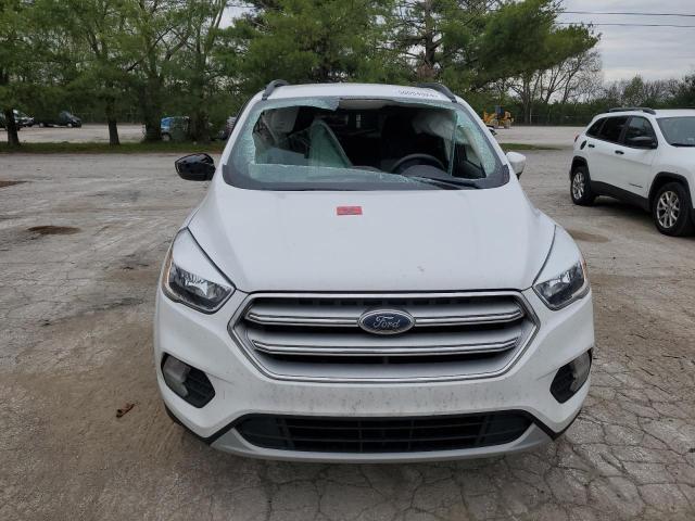 1FMCU9GD6JUC75537 - 2018 FORD ESCAPE SE WHITE photo 5