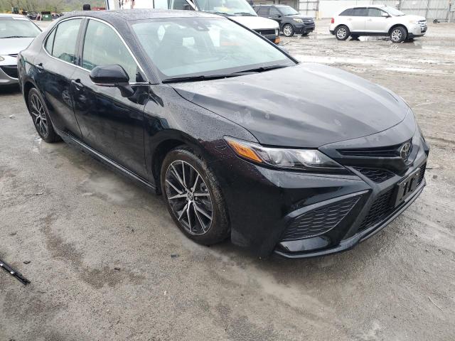 4T1T11AK3PU817946 - 2023 TOYOTA CAMRY SE NIGHT SHADE BLACK photo 4