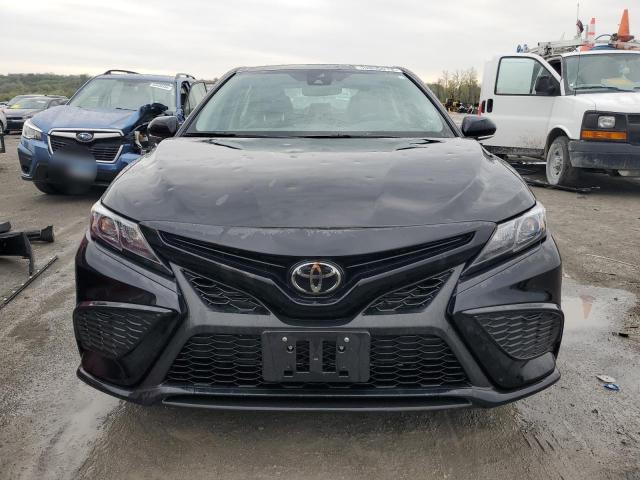 4T1T11AK3PU817946 - 2023 TOYOTA CAMRY SE NIGHT SHADE BLACK photo 5