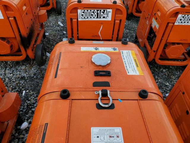 TTB02107 - 2010 TITN TG 7500D ORANGE photo 6