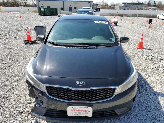 3KPFK4A72HE103138 - 2017 KIA FORTE LX BLACK photo 5