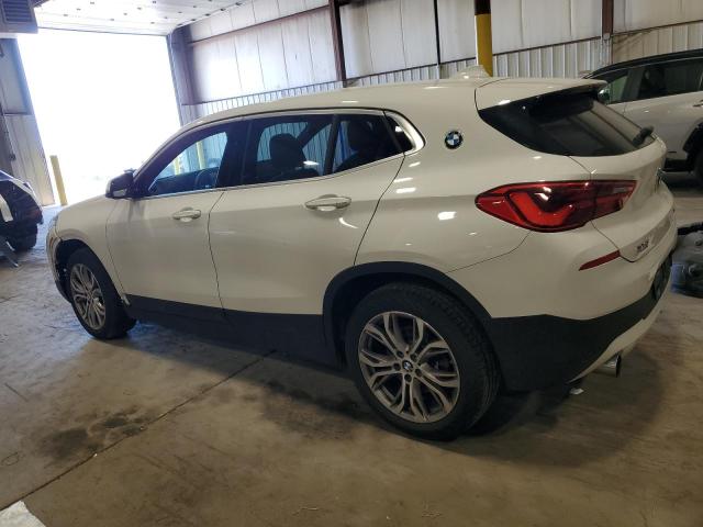 WBXYJ5C34JEF81841 - 2018 BMW X2 XDRIVE28I WHITE photo 2