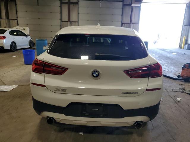 WBXYJ5C34JEF81841 - 2018 BMW X2 XDRIVE28I WHITE photo 6