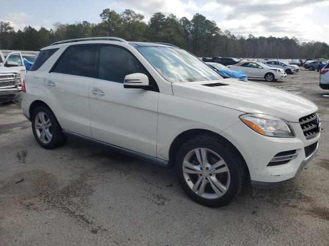 4JGDA5HB1DA176326 - 2013 MERCEDES-BENZ ML 350 4MATIC WHITE photo 4