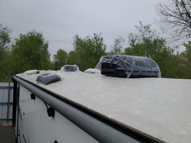 4YDT29524MD410236 - 2021 KEYSTONE PASSPORT TWO TONE photo 9