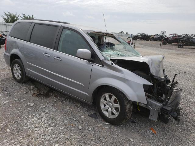 2C4RC1BG9DR630240 - 2013 CHRYSLER TOWN & COU TOURING SILVER photo 4