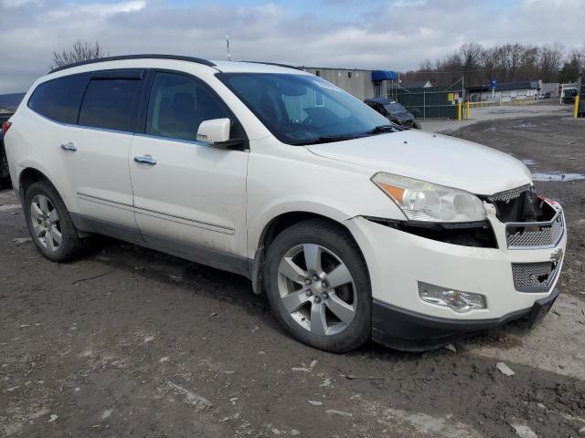 1GNKVLED4BJ397692 - 2011 CHEVROLET TRAVERSE LTZ WHITE photo 4