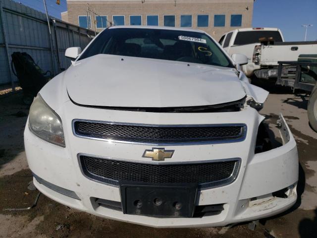 1G1ZH57B294156110 - 2009 CHEVROLET MALIBU 1LT WHITE photo 5