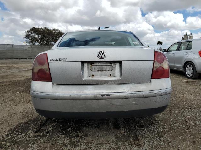 WVWPD63B94E312572 - 2004 VOLKSWAGEN PASSAT GLS SILVER photo 6