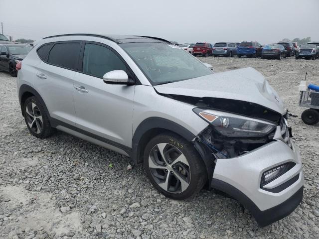 KM8J33A23JU738166 - 2018 HYUNDAI TUCSON VALUE SILVER photo 4