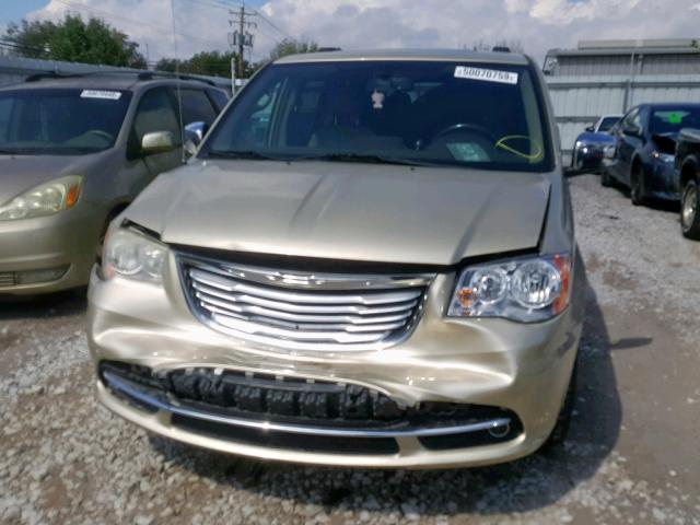 2A4RR8DG5BR630649 - 2011 CHRYSLER TOWN & COUNTRY TOURING L  photo 9