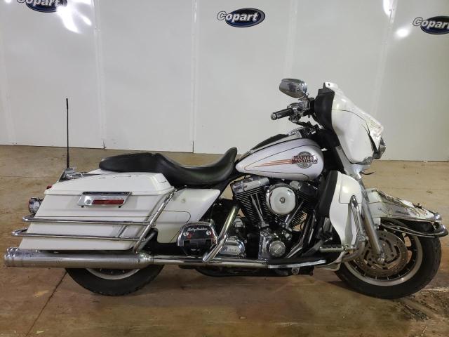 1HD1FC4137Y721351 - 2007 HARLEY-DAVIDSON FLHTCUI 白色 照片 1