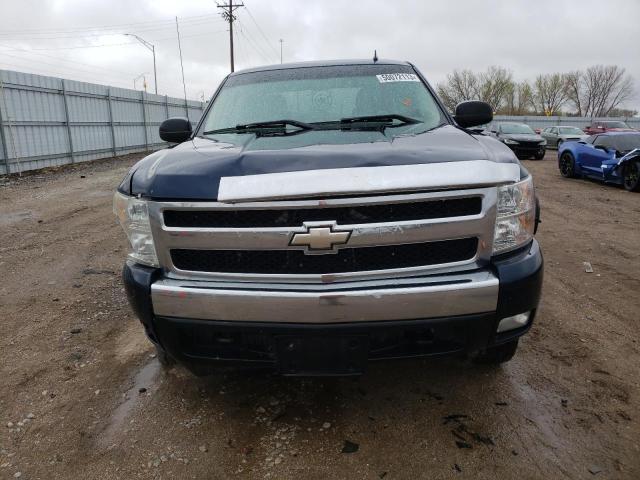 2GCEK13M671687584 - 2007 CHEVROLET SILVERADO K1500 CREW CAB BLUE photo 5