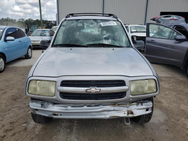 2CNBE13C326935640 - 2002 CHEVROLET TRACKER SILVER photo 5