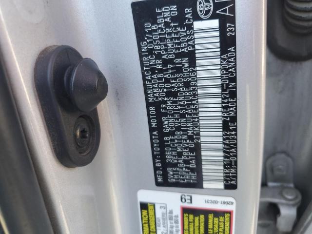 2T1KU4EE5AC339062 - 2010 TOYOTA COROLLA MA SILVER photo 12