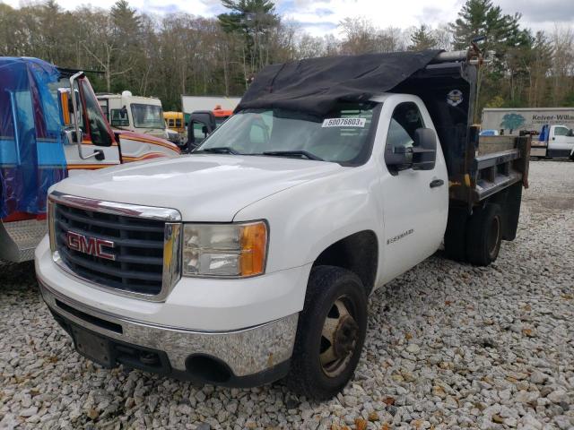 1GDJC34K68E138337 - 2008 GMC SIERRA C3500 WHITE photo 2