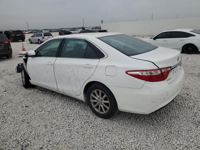 4T1BF1FKXGU550312 - 2016 TOYOTA CAMRY LE WHITE photo 2