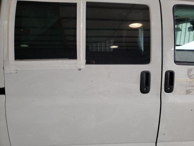 1GAZGPFGXK1169206 - 2019 CHEVROLET EXPRESS G3 LT WHITE photo 11