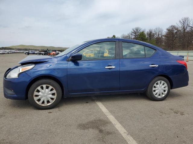 3N1CN7AP5JL878291 - 2018 NISSAN VERSA S BLUE photo 1