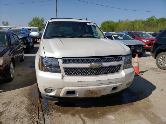 1GNSCCE02BR353498 - 2011 CHEVROLET TAHOE C1500 LTZ WHITE photo 5