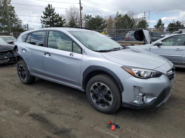 JF2GTAEC6M8292518 - 2021 SUBARU CROSSTREK PREMIUM SILVER photo 4