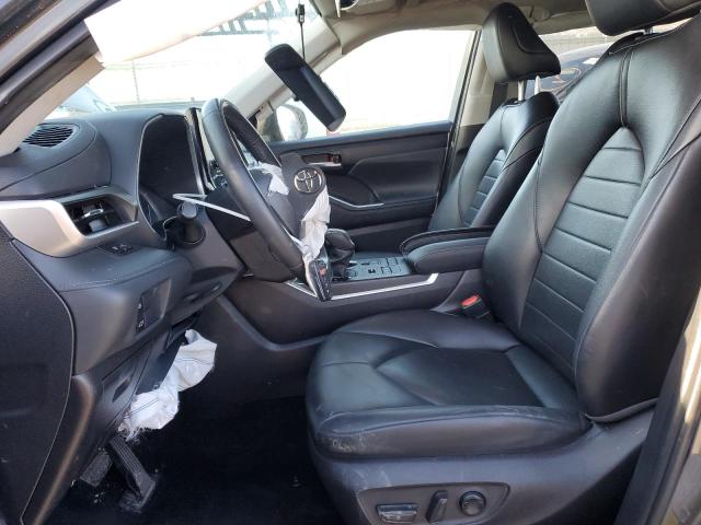 5TDGZRBH5NS583679 - 2022 TOYOTA HIGHLANDER XLE GRAY photo 7
