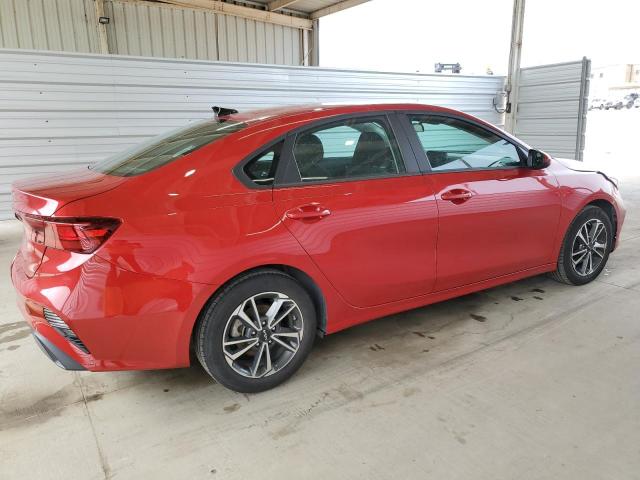 3KPF24AD3PE612708 - 2023 KIA FORTE LX RED photo 3