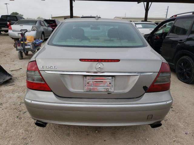 WDBUF56X98B298399 - 2008 MERCEDES-BENZ E 350 GRAY photo 6