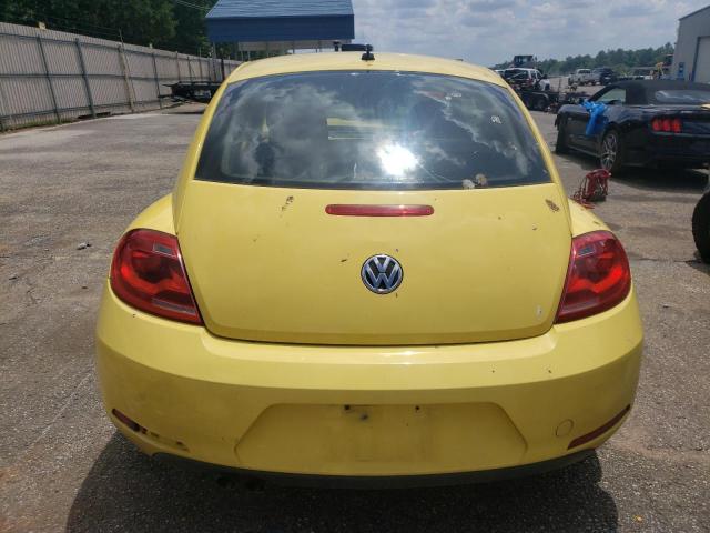 3VWJP7ATXCM641558 - 2012 VOLKSWAGEN BEETLE YELLOW photo 6