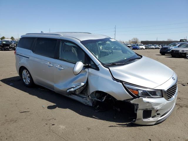 KNDMB5C17G6118888 - 2016 KIA SEDONA LX SILVER photo 4