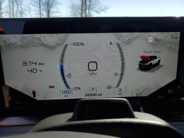 1GT40FDAXNU100033 - 2022 GMC HUMMER PIC EDITION 1 WHITE photo 9