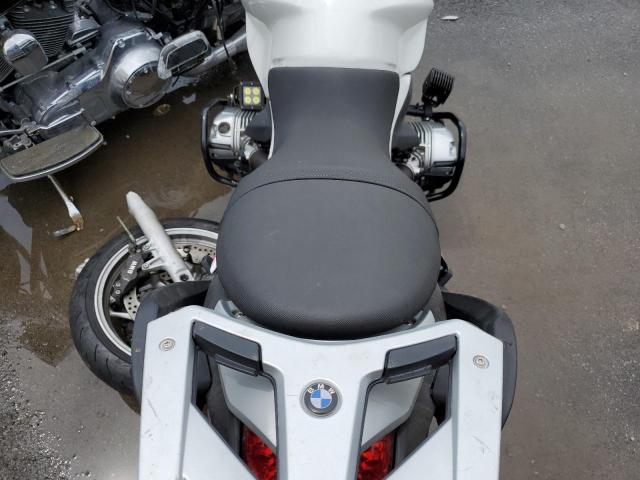 WB1039806AZS27042 - 2010 BMW R1200 R WHITE photo 6